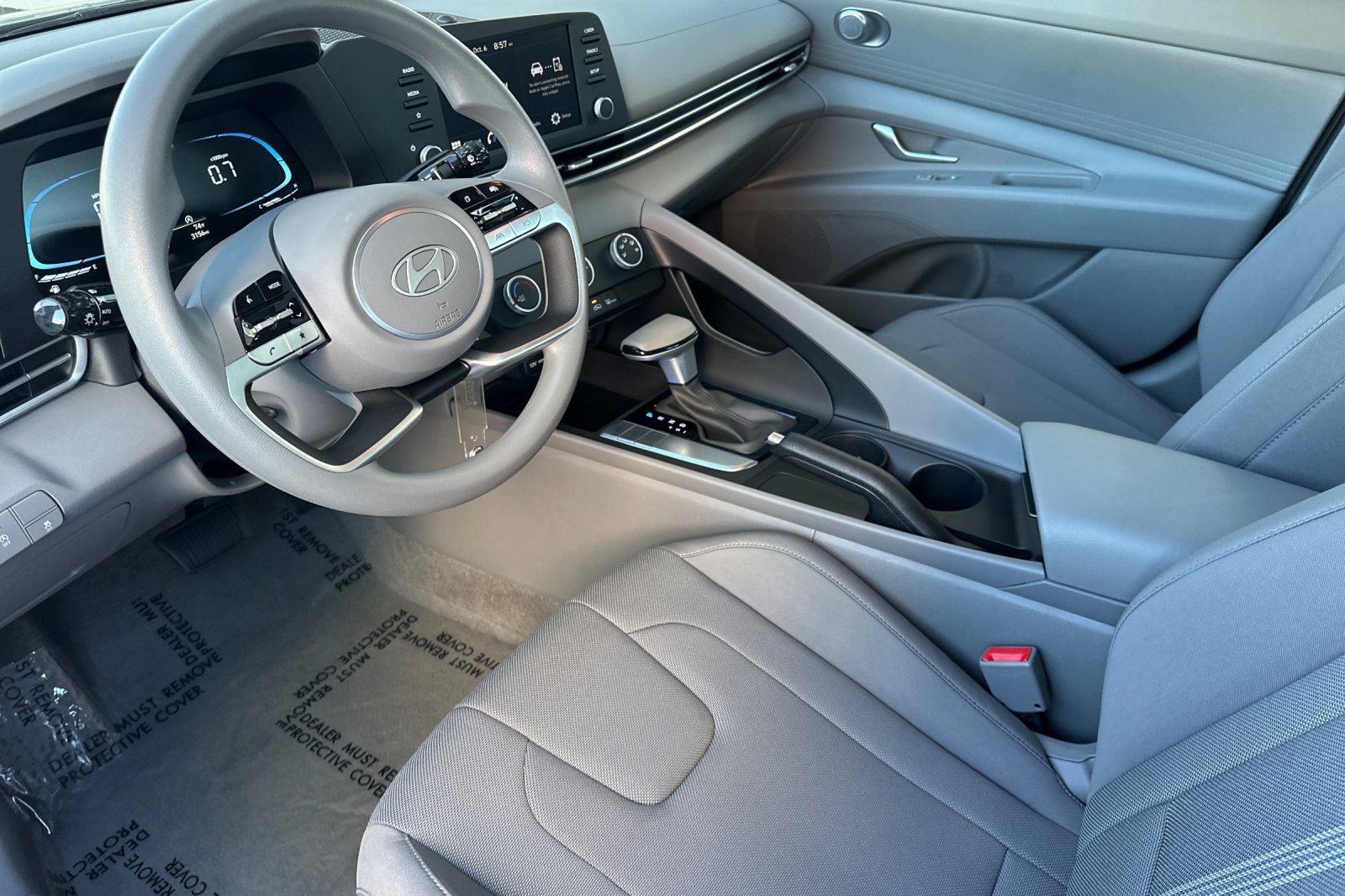 Certified 2026 Hyundai Elantra SE FWD image 13