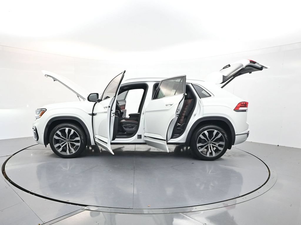 Used 2022 Volkswagen Atlas Cross Sport SEL Premium R-Line AWD/4WD image 39