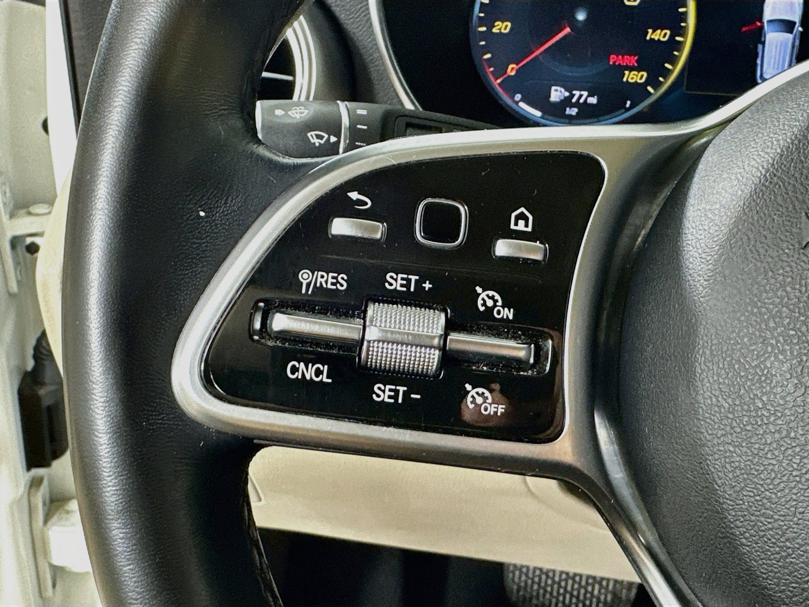 Used 2022 Mercedes-Benz GLC 300 4MATIC image 18
