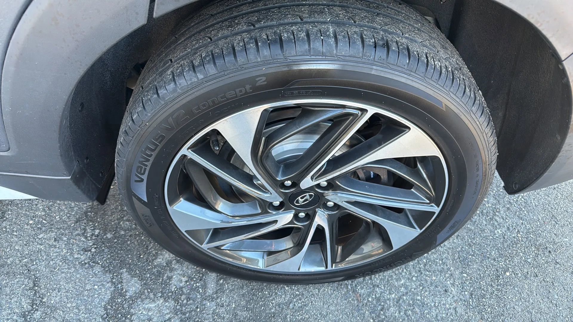 Used 2019 Hyundai Tucson Sport w/ Cargo Package AWD/4WD image 9