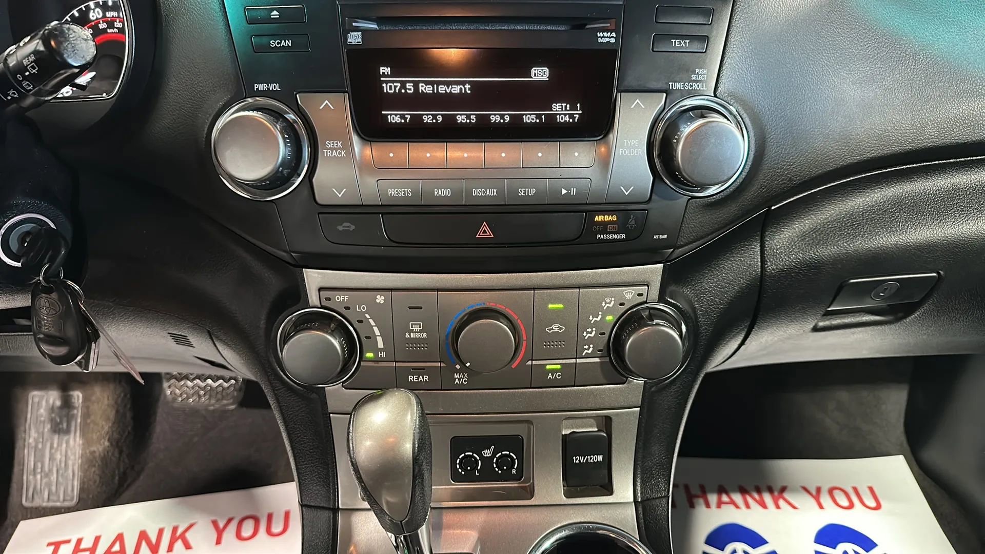 Used 2012 Toyota Highlander SE w/ Tow Pkg image 26