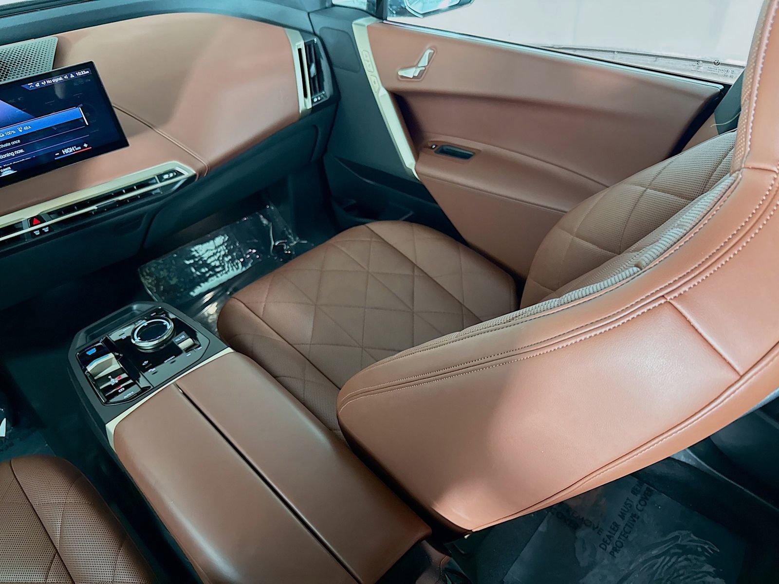 Used 2023 BMW iX xDrive50 w/ Sport Package image 24