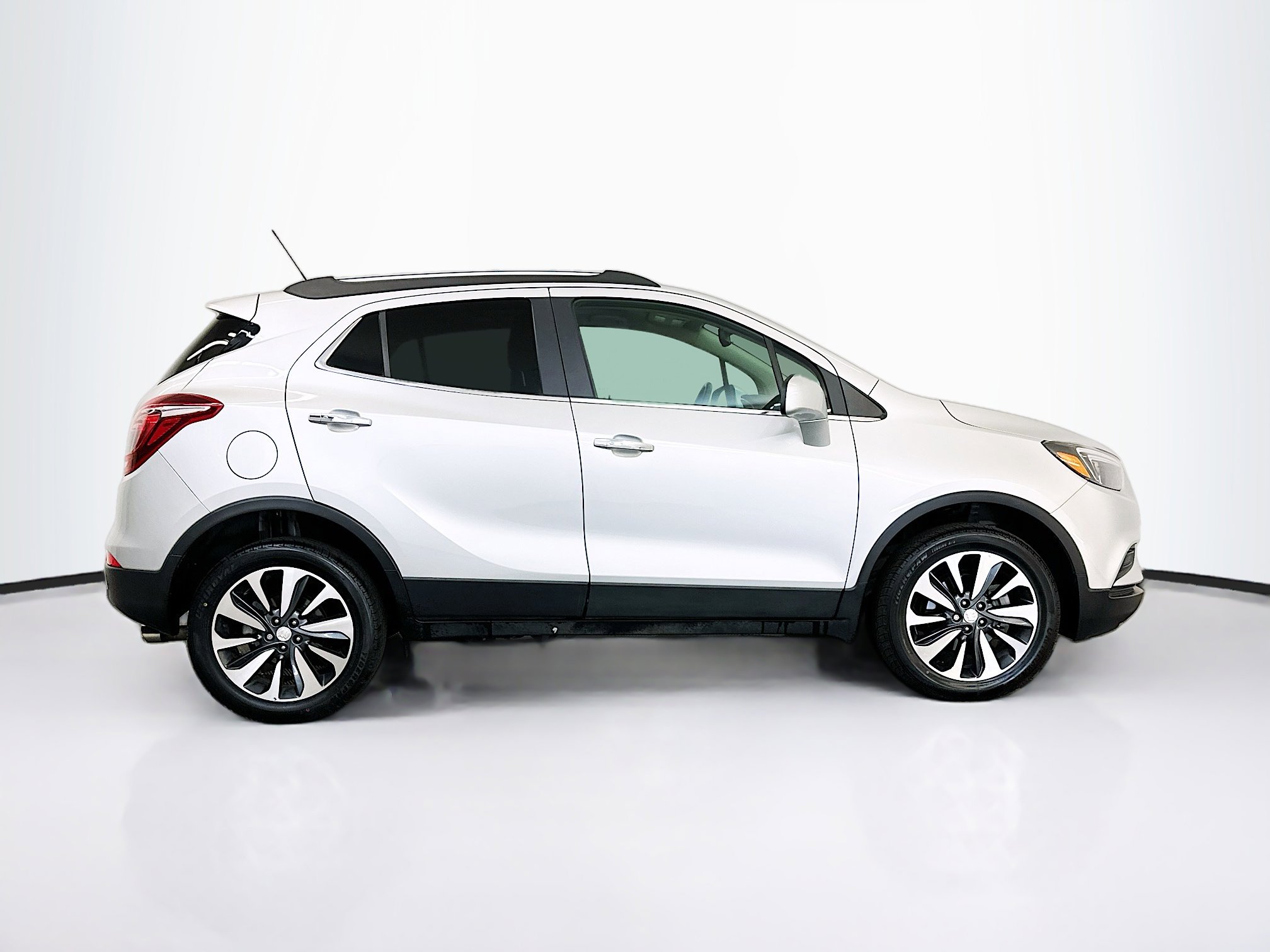 Used 2021 Buick Encore Preferred w/ Safety Package image 10