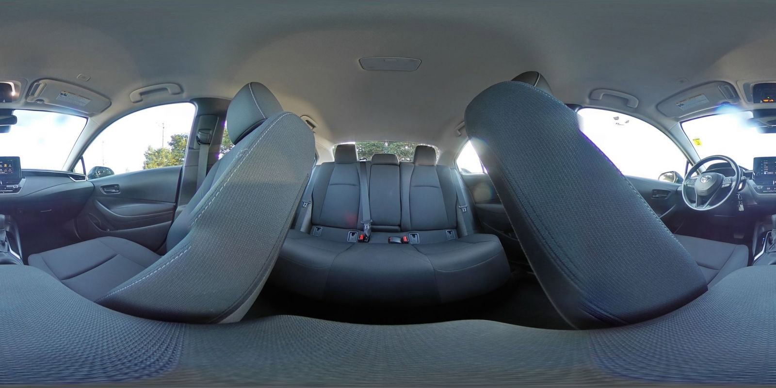 Used 2025 Toyota Corolla LE image 42