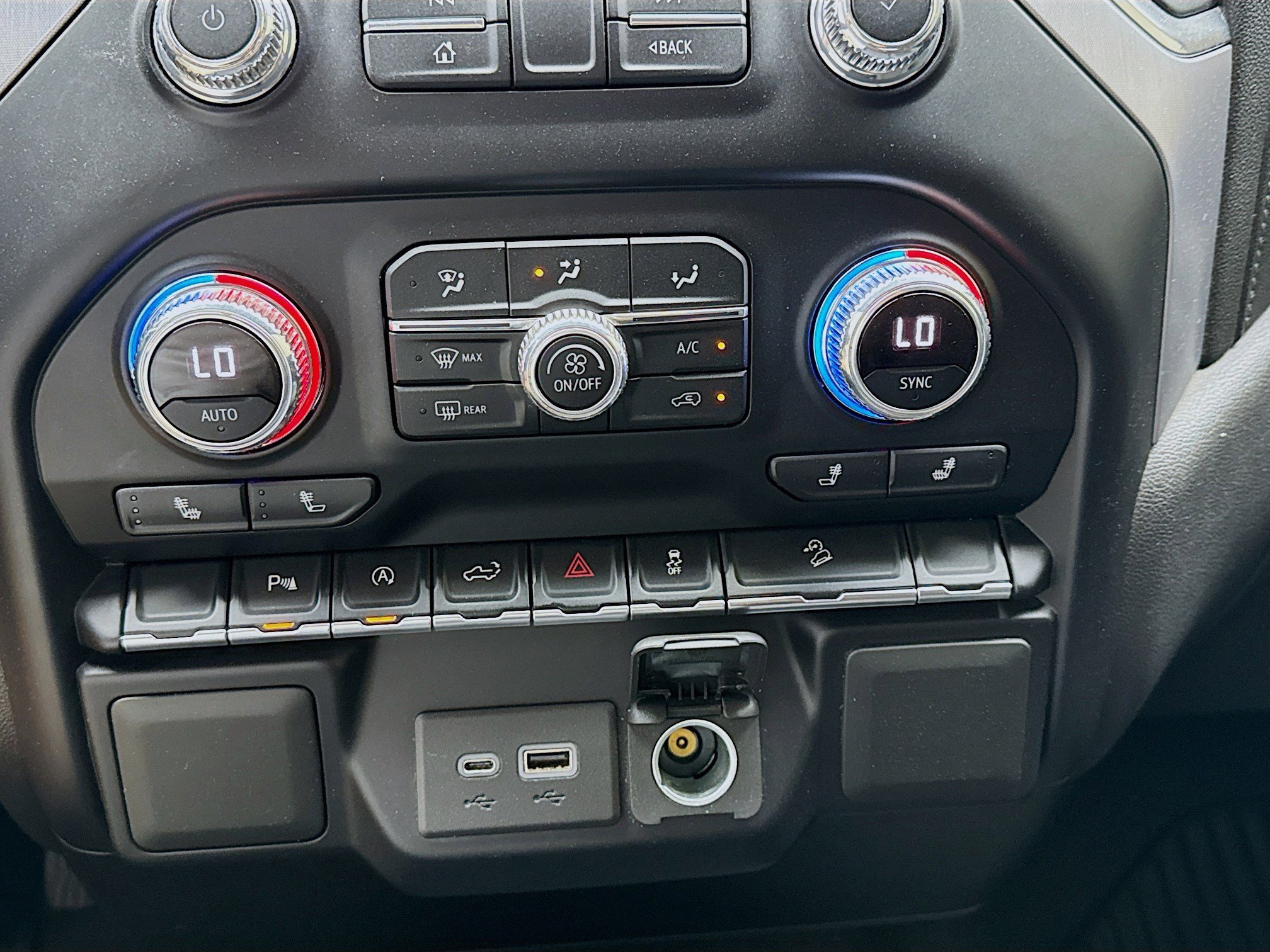 Used 2021 GMC Sierra 1500 Elevation w/ Driver Alert Package I image 12