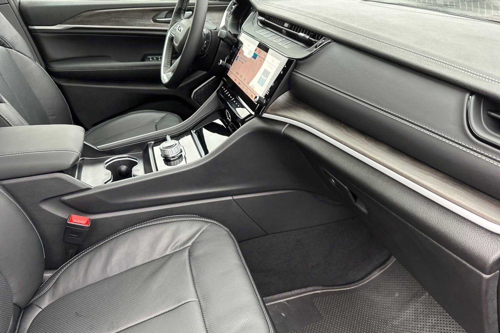 New 2026 Jeep Grand Cherokee Limited image 16