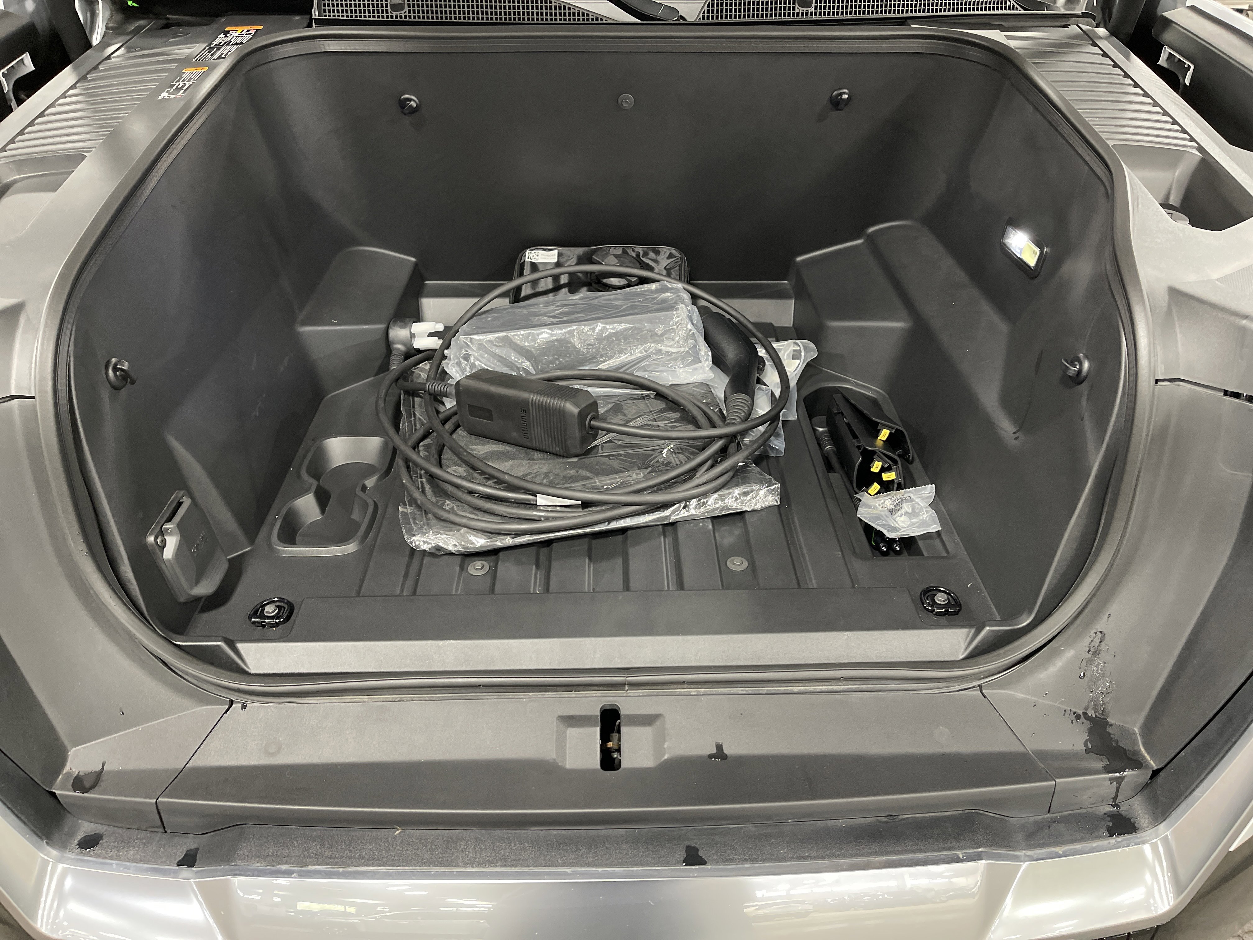 New 2025 GMC Sierra EV Denali image 18