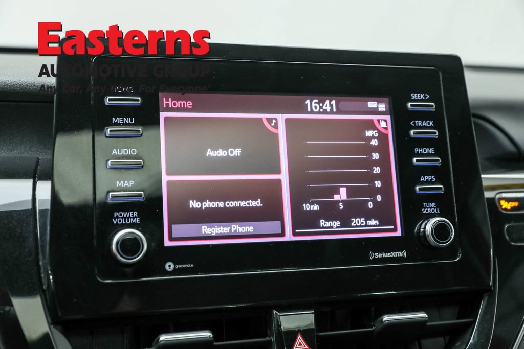 Used 2021 Toyota Camry SE w/ Cold Weather Package image 18