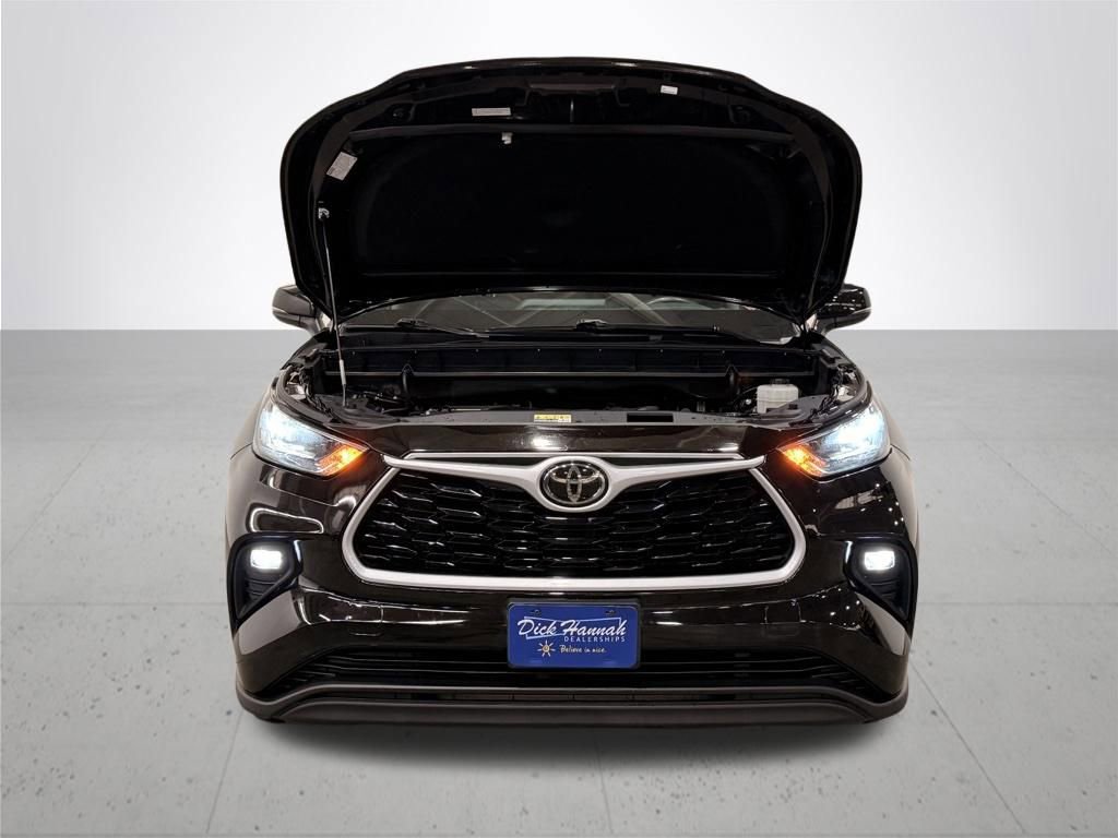 Used 2020 Toyota Highlander XLE image 5