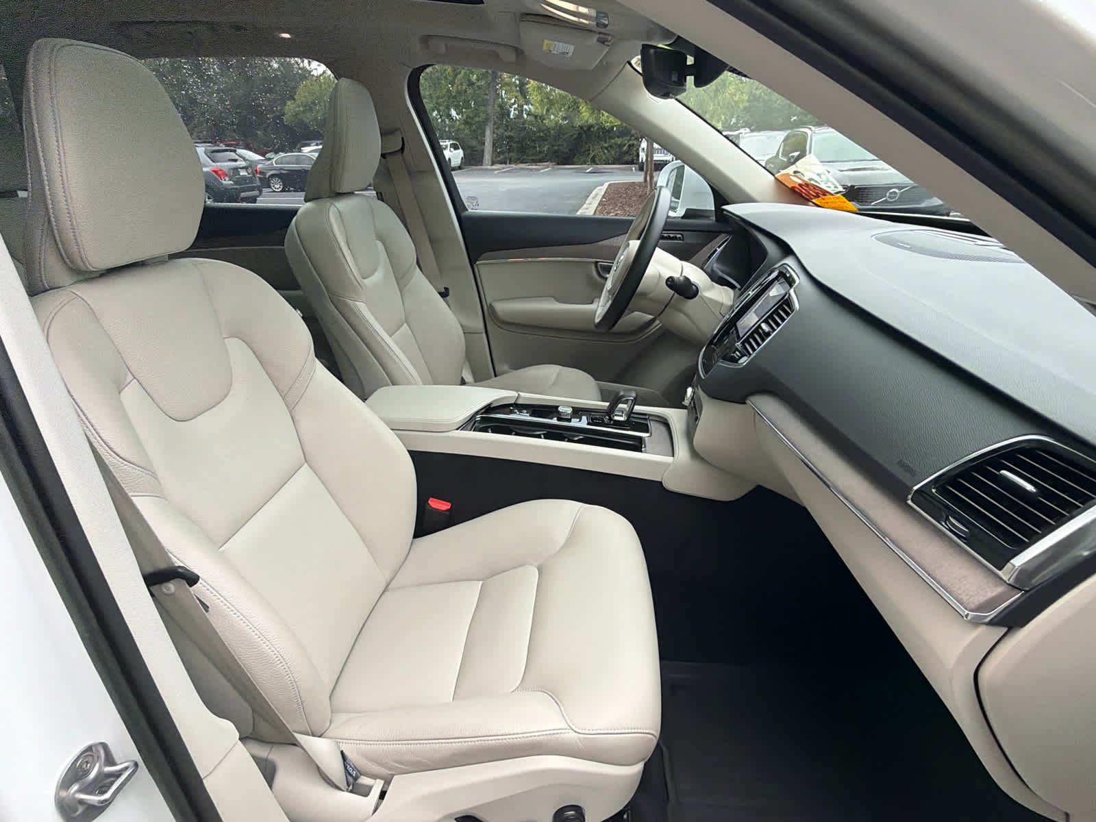 Used 2023 Volvo XC90 B6 Plus w/ Protection Package Premier AWD/4WD image 54
