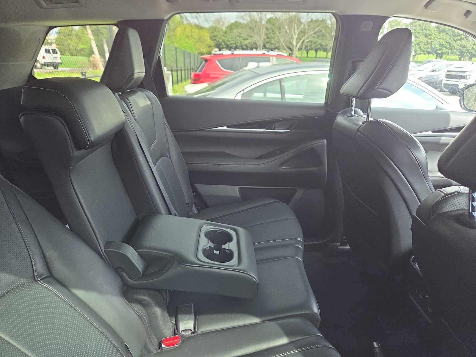 Used 2024 INFINITI QX60 Pure image 10