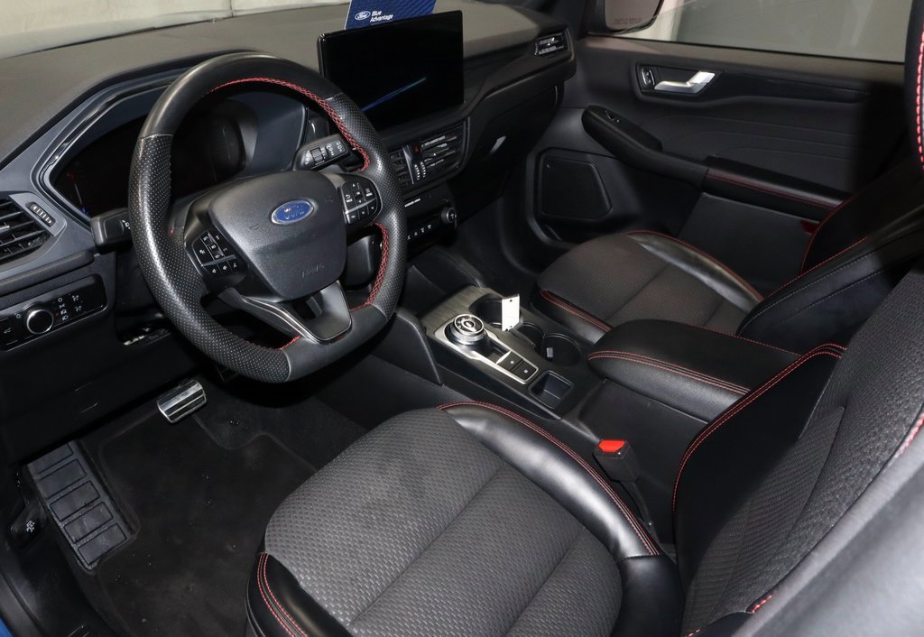Certified 2023 Ford Escape ST-Line w/ Tech Pack #1 image 18
