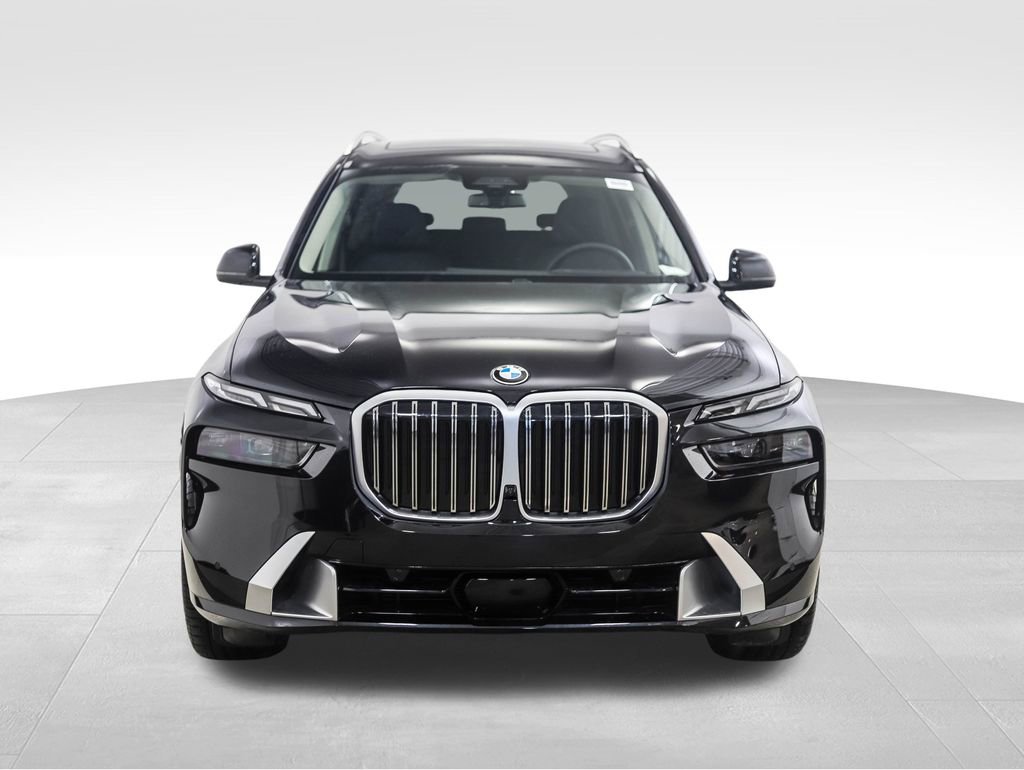 Used 2025 BMW X7 xDrive40i image 8