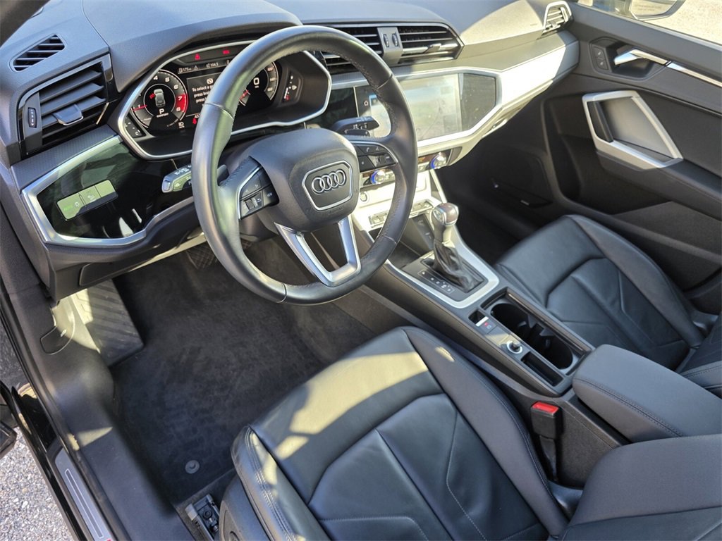 Used 2022 Audi Q3 2.0T Premium Plus image 9