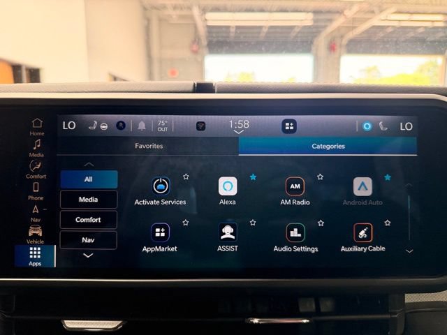 Used 2024 Jeep Wrangler Unlimited Sahara w/ Technology Group AWD/4WD image 39