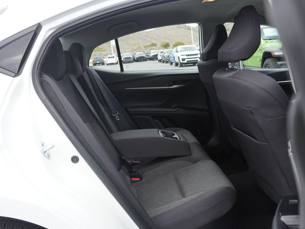 Used 2025 Toyota Camry LE FWD image 29