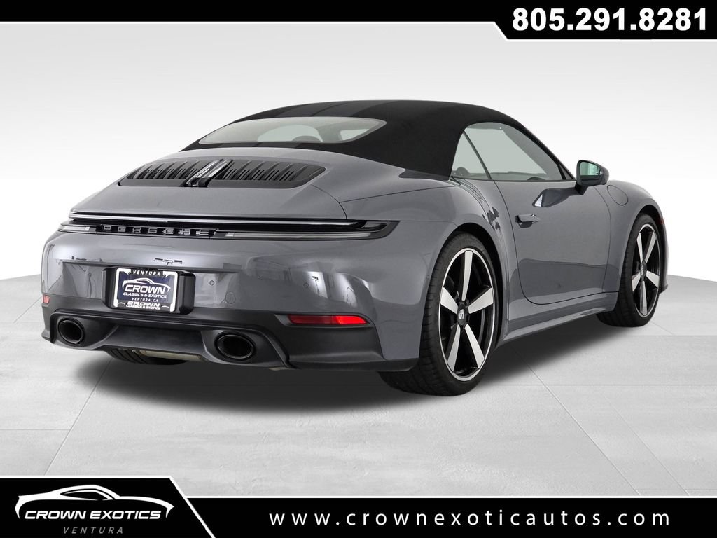 Used 2025 Porsche 911 Carrera w/ Premium Package RWD image 14
