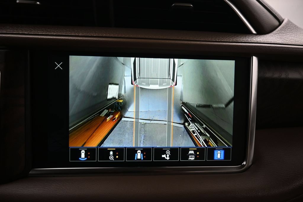 Used 2023 GMC Yukon XL Denali AWD/4WD image 22