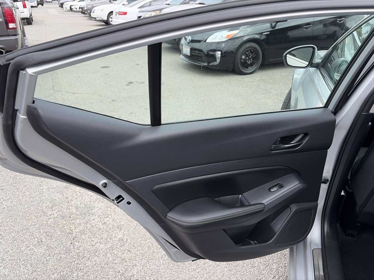 Used 2025 Nissan Altima 2.5 SV w/ SV Special Edition Package FWD image 9