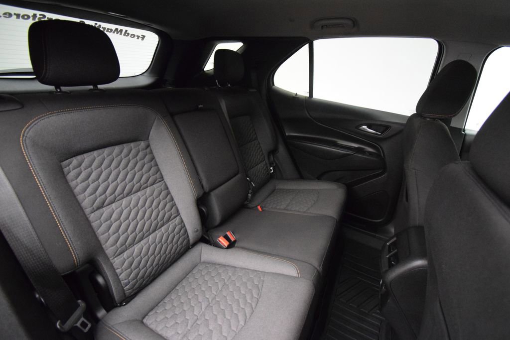 Used 2018 Chevrolet Equinox LT FWD image 23