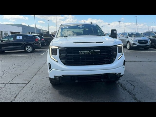 Used 2024 GMC Sierra 1500 Elevation w/ Max Trailering Package image 3