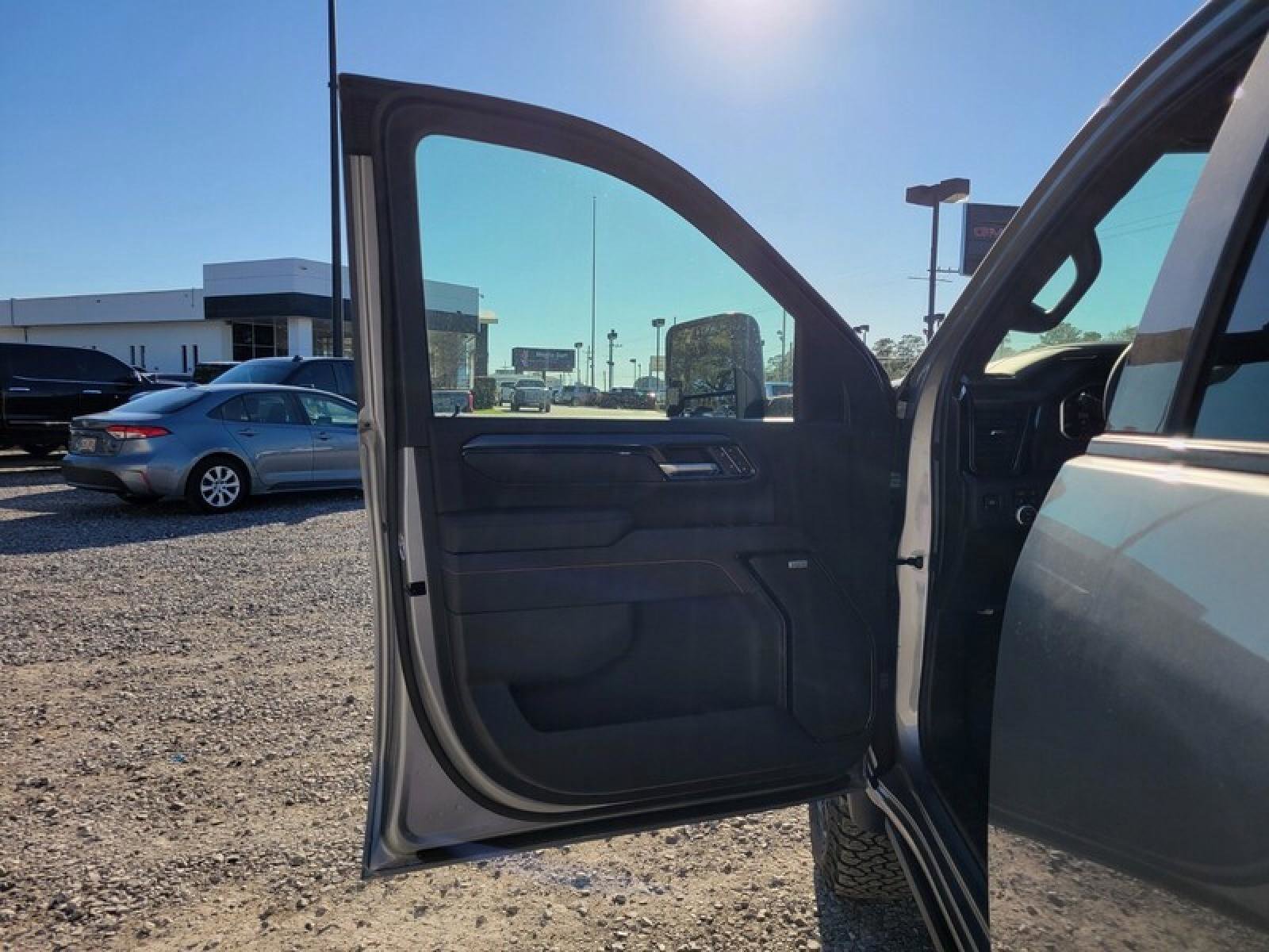 New 2026 GMC Sierra 2500 AT4 w/ AT4 Premium Plus Package image 11