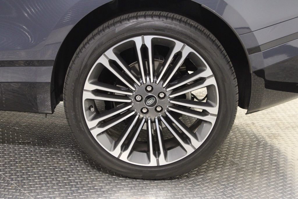 Used 2024 Land Rover Range Rover Velar Dynamic HSE image 17