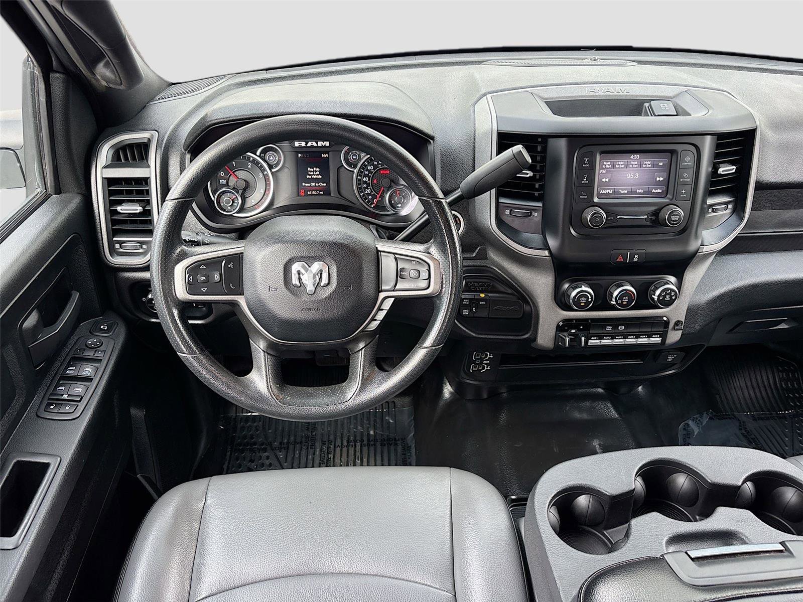 Used 2024 RAM 2500 Tradesman w/ Chrome Appearance Group image 23