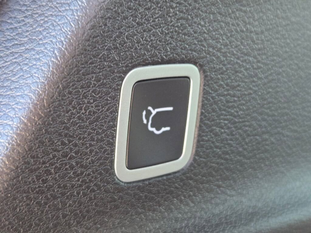 New 2026 Chrysler Pacifica Limited w/ S Appearance Package image 15