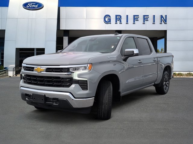 Used 2024 Chevrolet Silverado 1500 LT AWD/4WD image 11