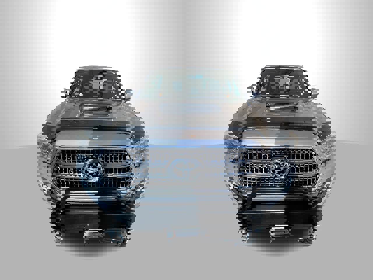 Used 2017 Toyota Tacoma TRD Off-Road image 3