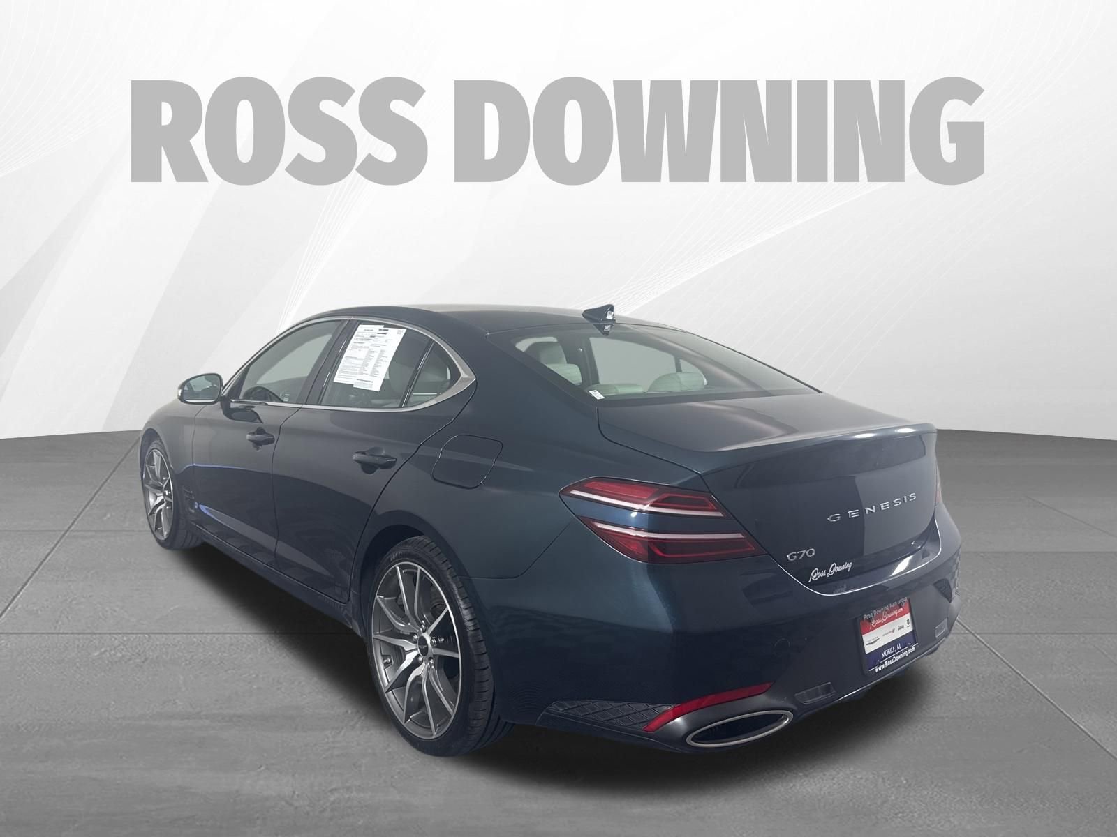 Used 2025 Genesis G70 2.5T image 6