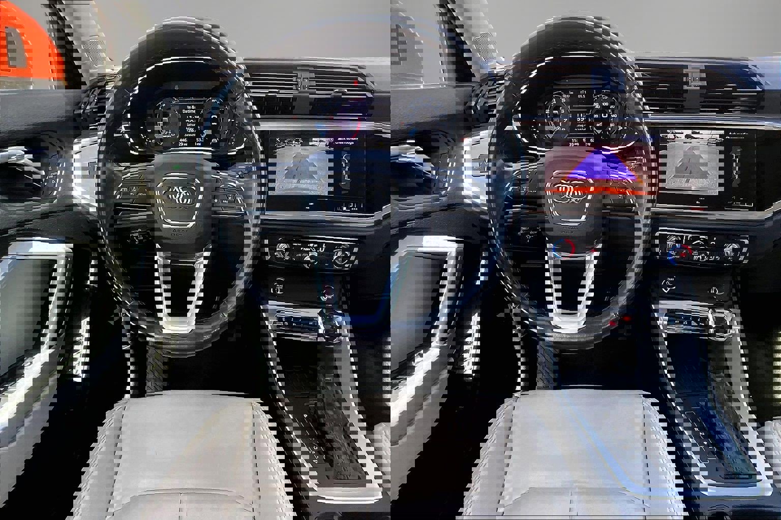 Used 2024 Audi Q3 2.0T Premium image 8