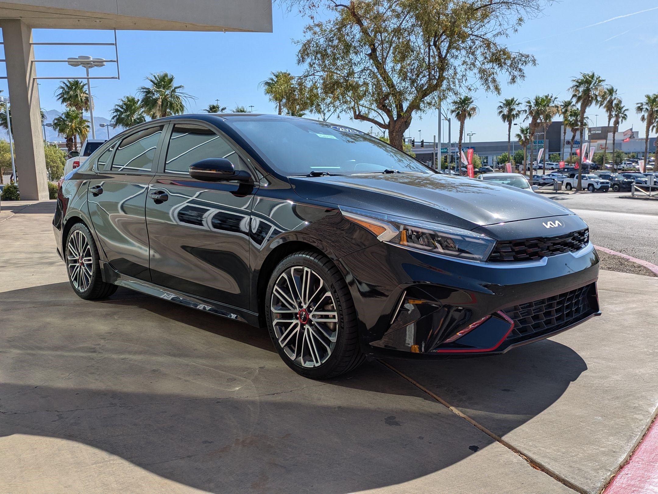 Used 2023 Kia Forte GT FWD image 7