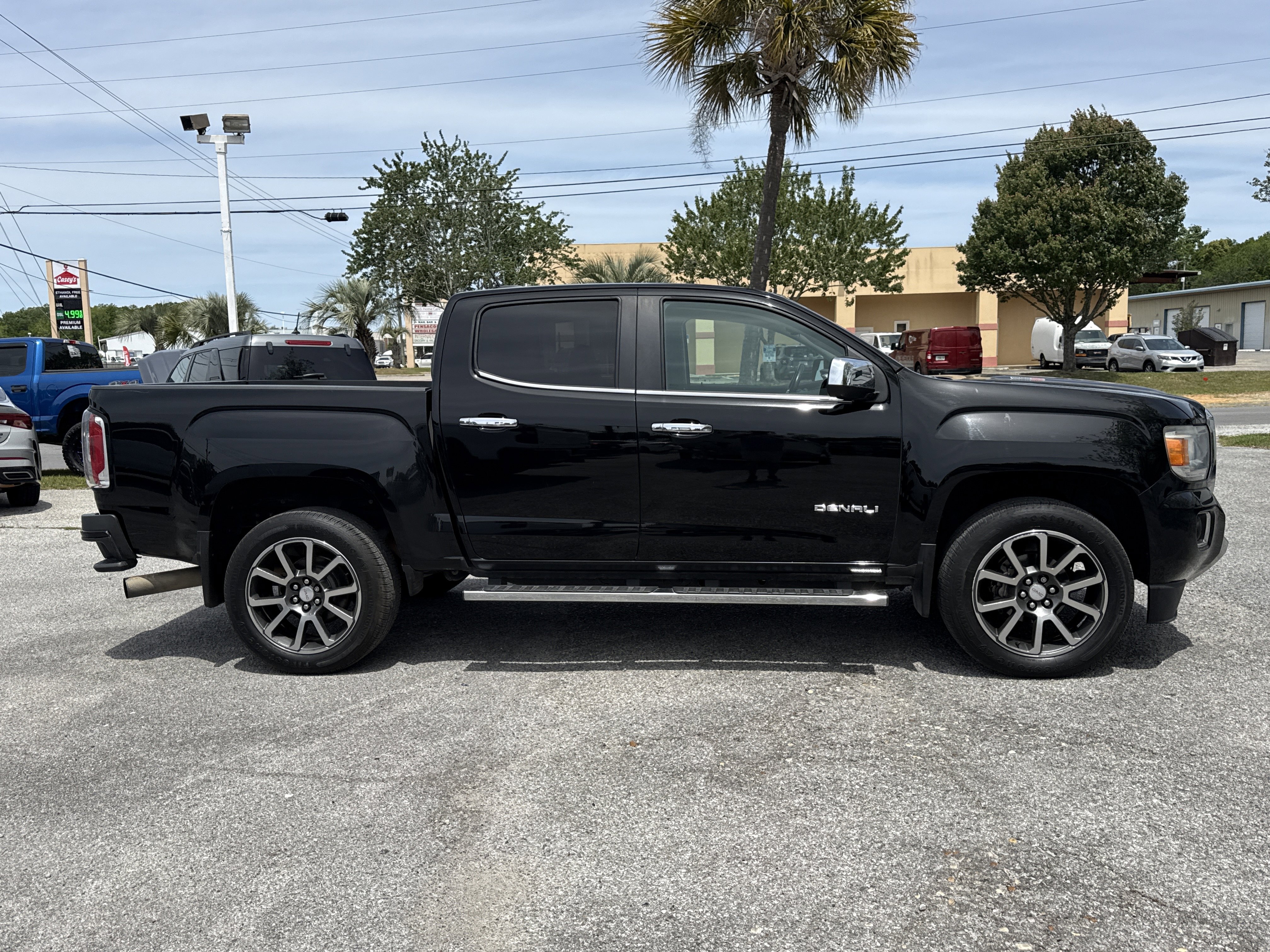 Used 2018 GMC Canyon Denali AWD/4WD image 6