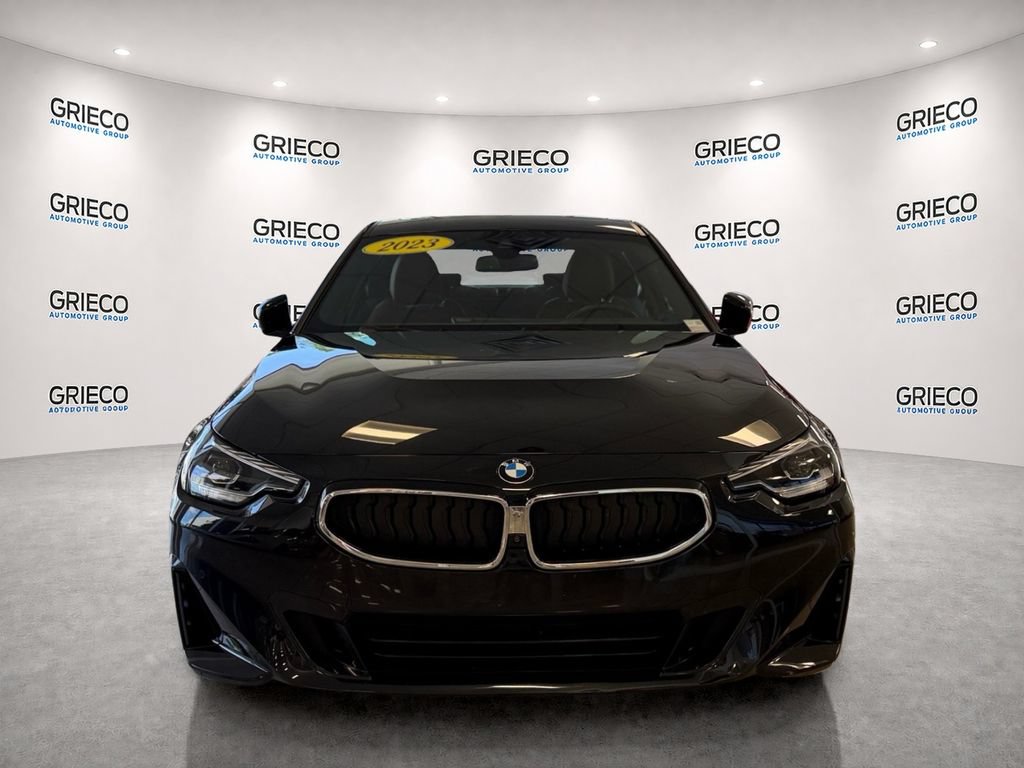 Used 2023 BMW 230i Coupe w/ Convenience Package RWD image 2