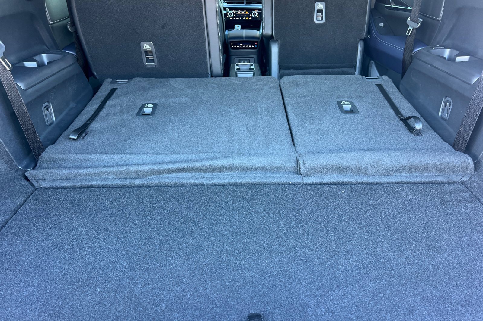 New 2026 INFINITI QX60 Sport image 17