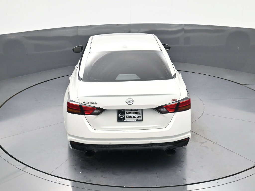 Used 2025 Nissan Altima 2.5 SR w/ SR Premium Package FWD image 33