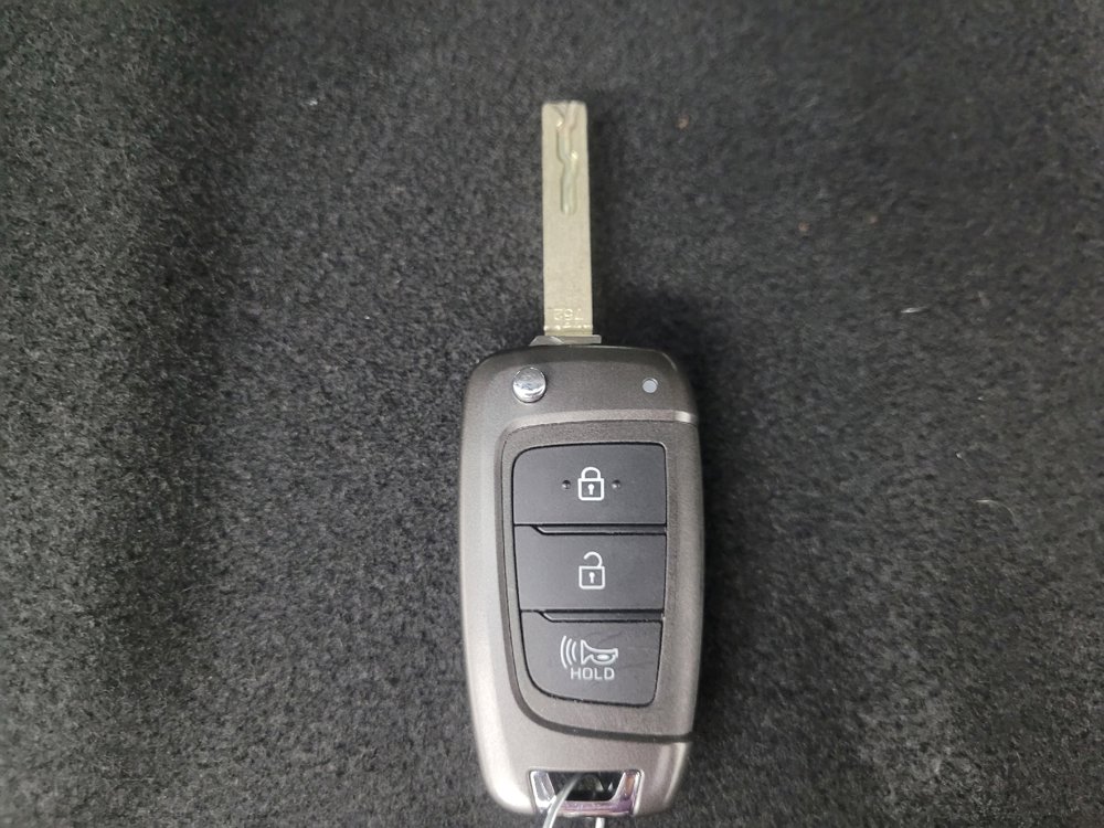 Used 2020 Hyundai Venue SE FWD image 32