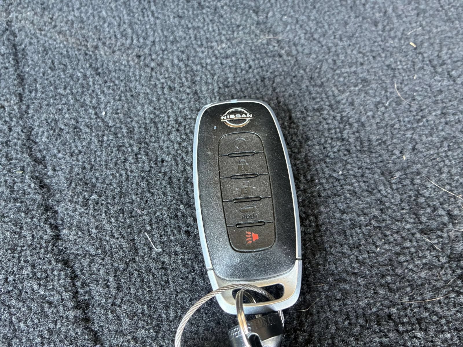 Used 2025 Nissan Rogue SV FWD image 26