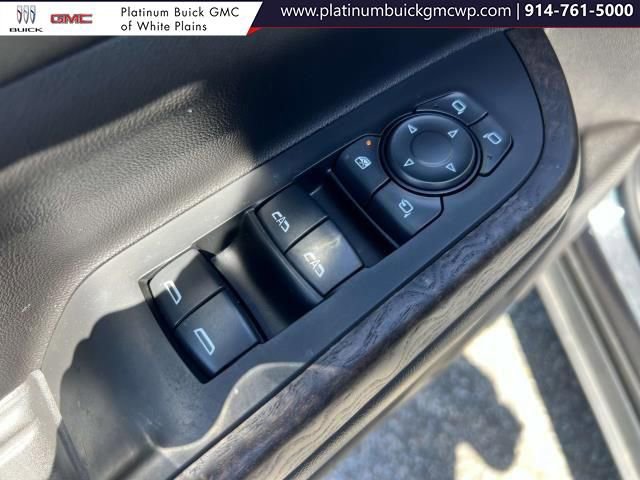 Used 2022 GMC Acadia Denali w/ Denali Technology Package image 16