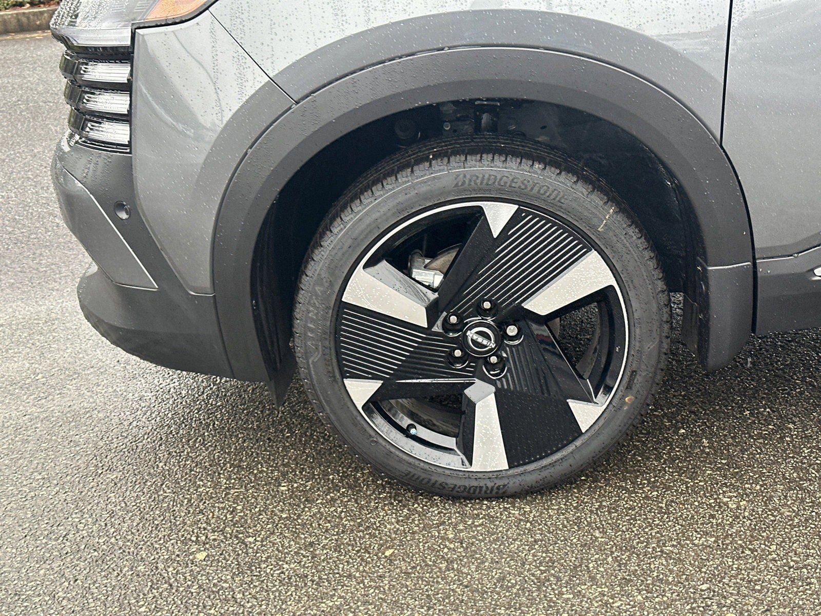 New 2026 Nissan Kicks SR w/ Cold Weather Package image 11