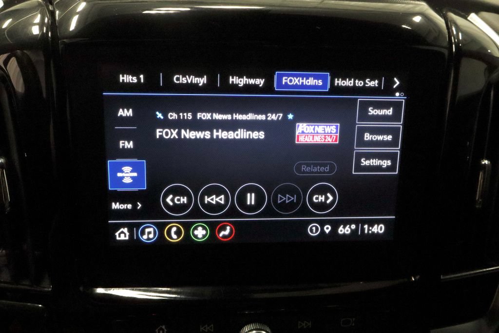 Used 2022 Chevrolet Traverse LT AWD/4WD image 3