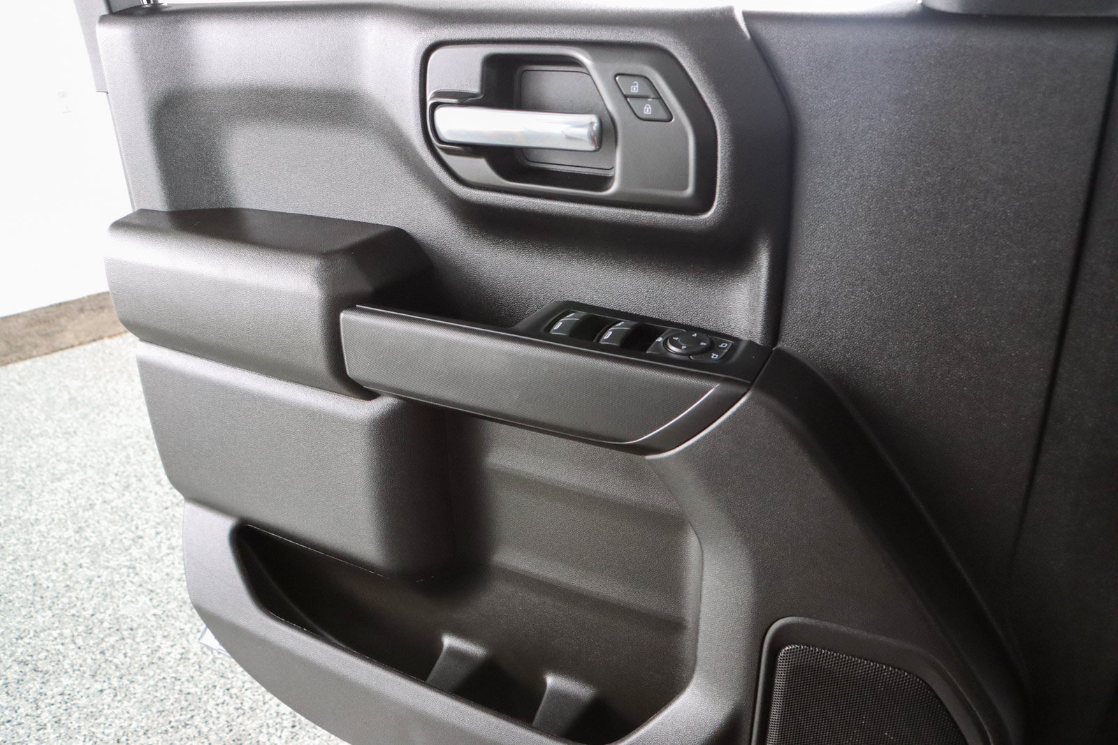 Used 2024 Chevrolet Silverado 1500 Custom AWD/4WD image 21