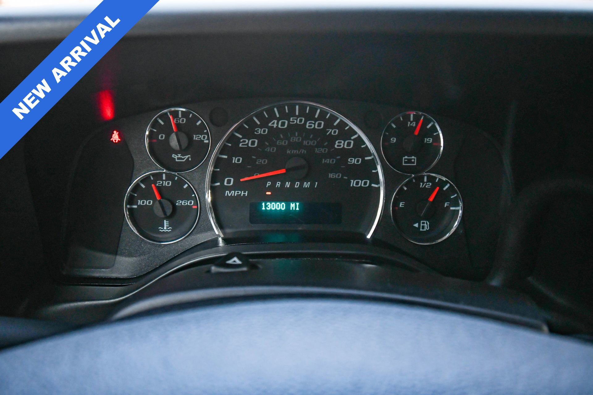 Used 2024 Chevrolet Express 2500 w/ Driver Convenience Package image 12