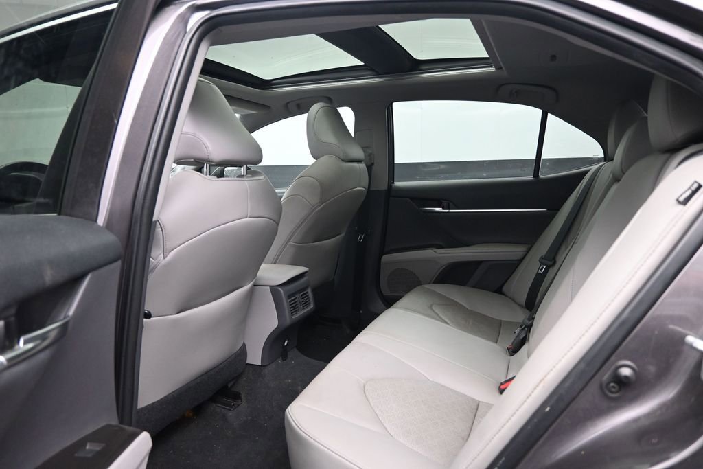 Used 2021 Toyota Camry XSE FWD image 24