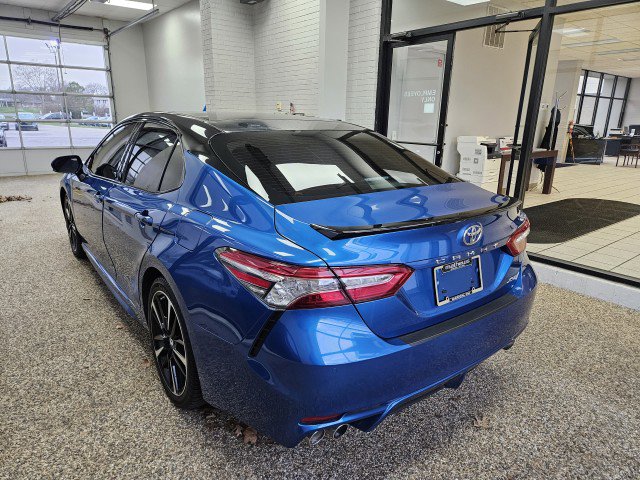 Used 2018 Toyota Camry XSE image 4