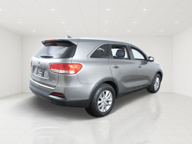 Used 2016 Kia Sorento AWD w/ LX Convenience Package image 6