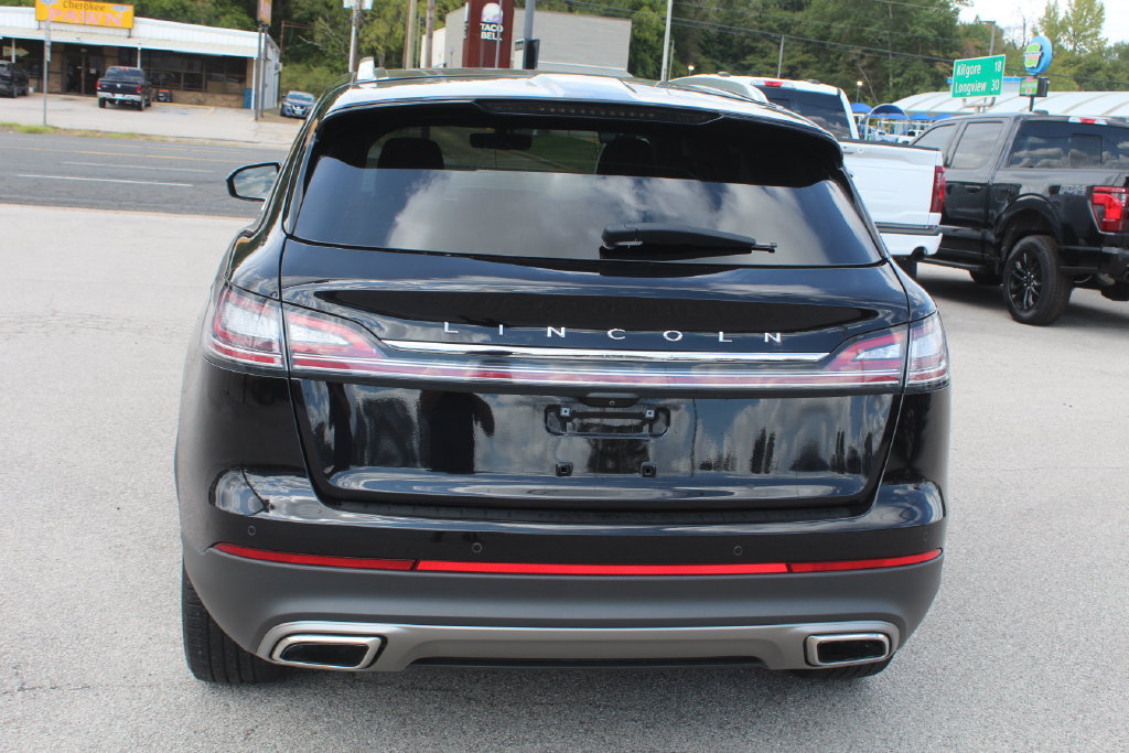 Used 2023 Lincoln Nautilus Reserve w/ Monochromatic Package AWD/4WD image 9