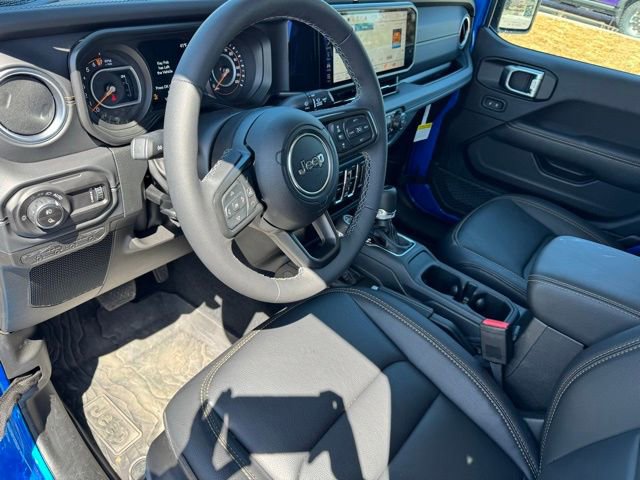 New 2026 Jeep Gladiator Sport AWD/4WD image 14